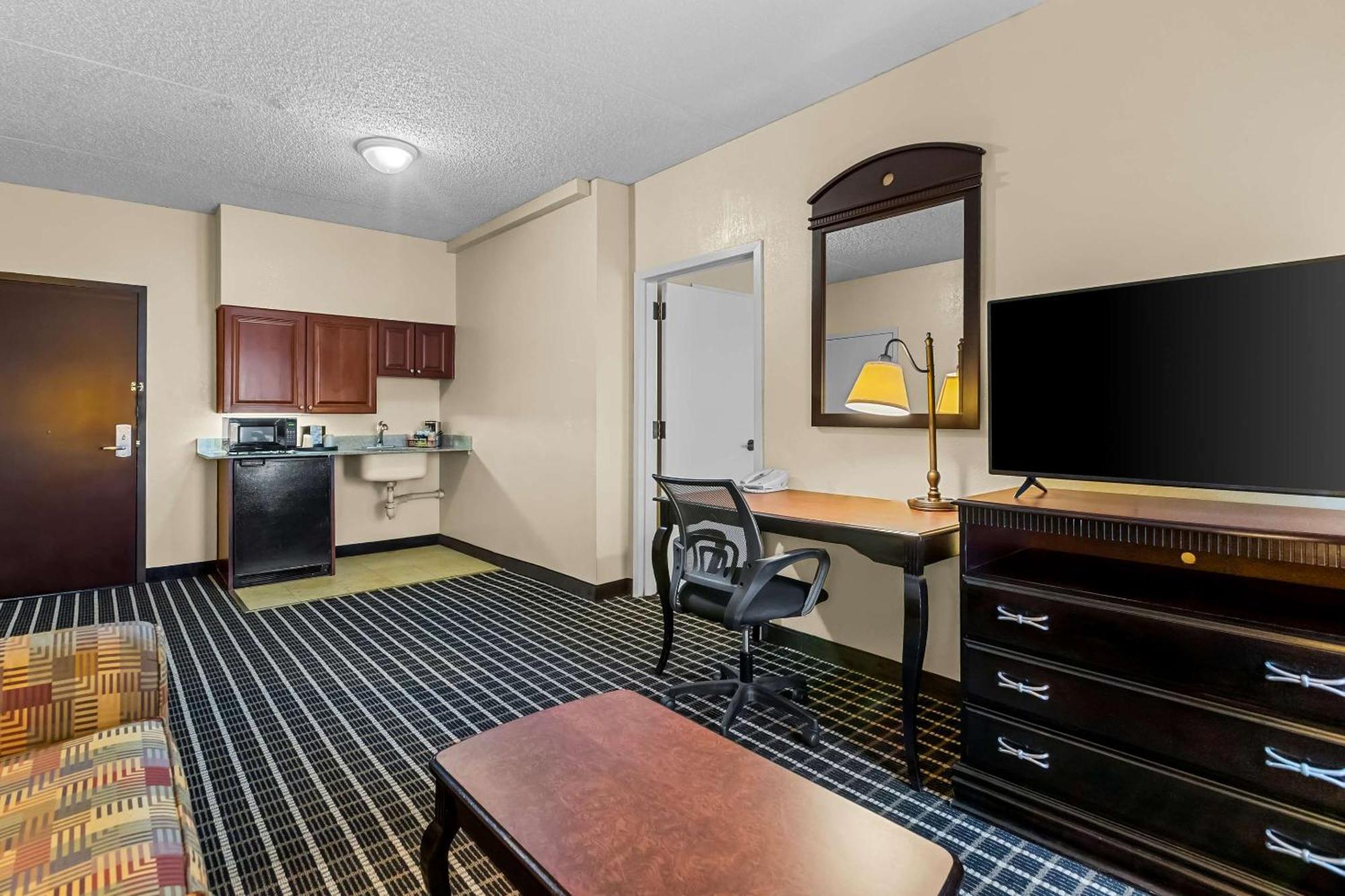 Comfort Inn & Suites Somerset - New Brunswick Exteriör bild