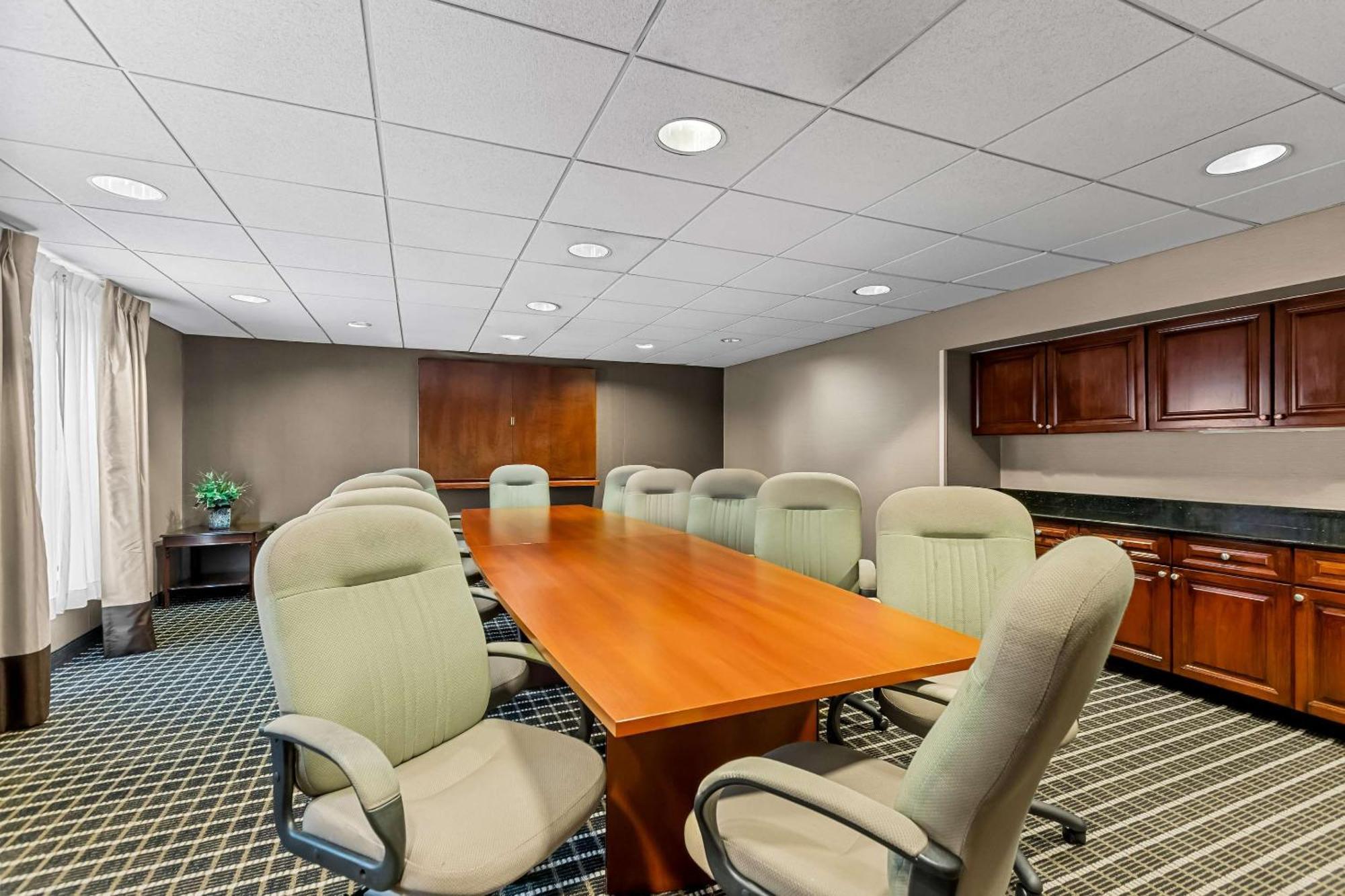 Comfort Inn & Suites Somerset - New Brunswick Exteriör bild