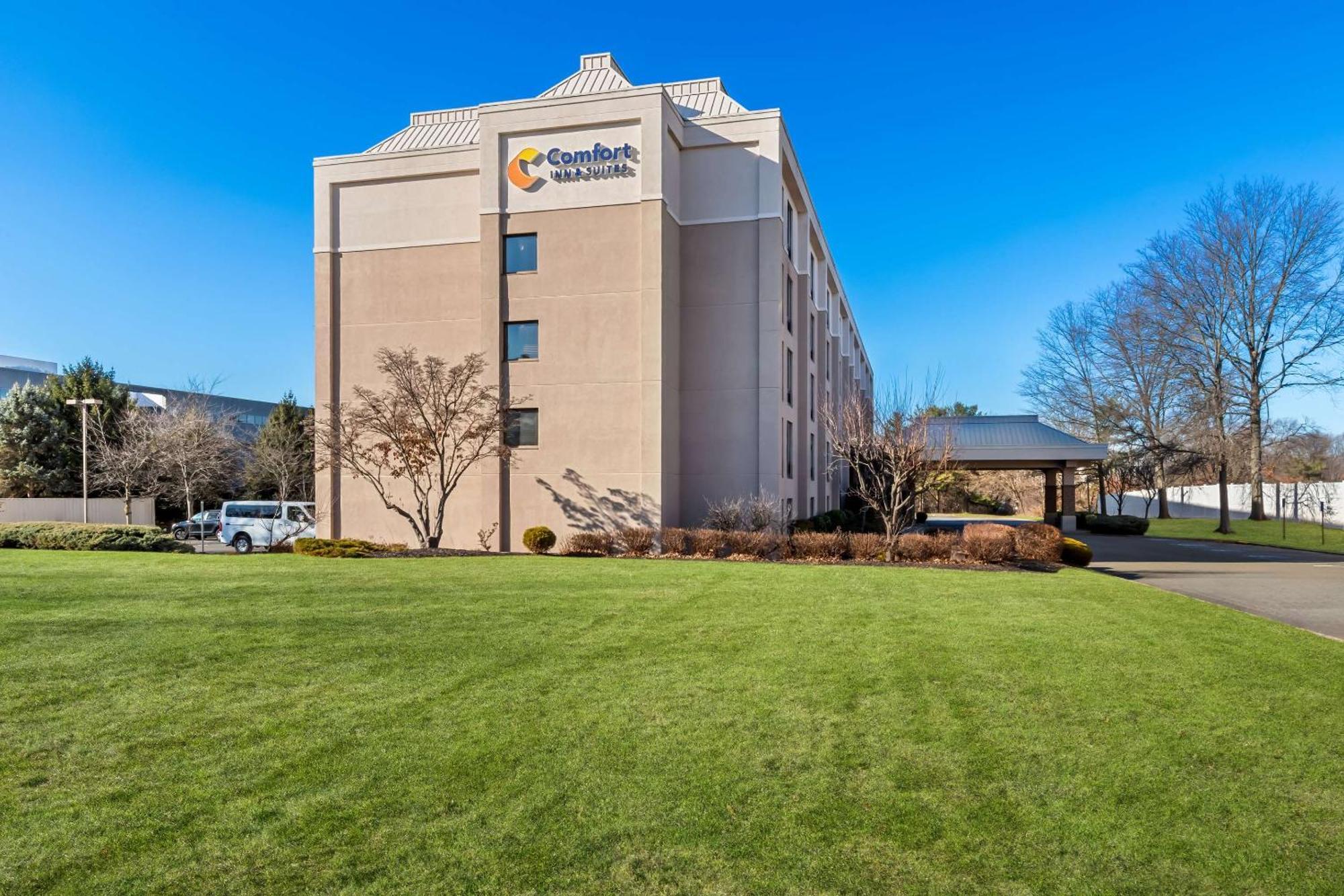 Comfort Inn & Suites Somerset - New Brunswick Exteriör bild