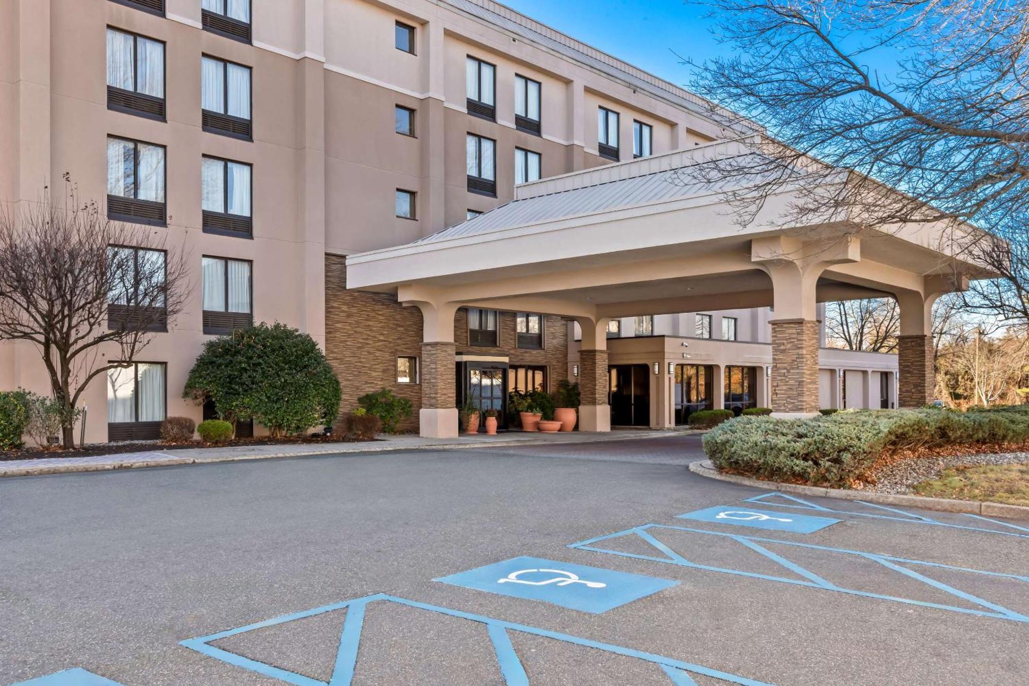 Comfort Inn & Suites Somerset - New Brunswick Exteriör bild
